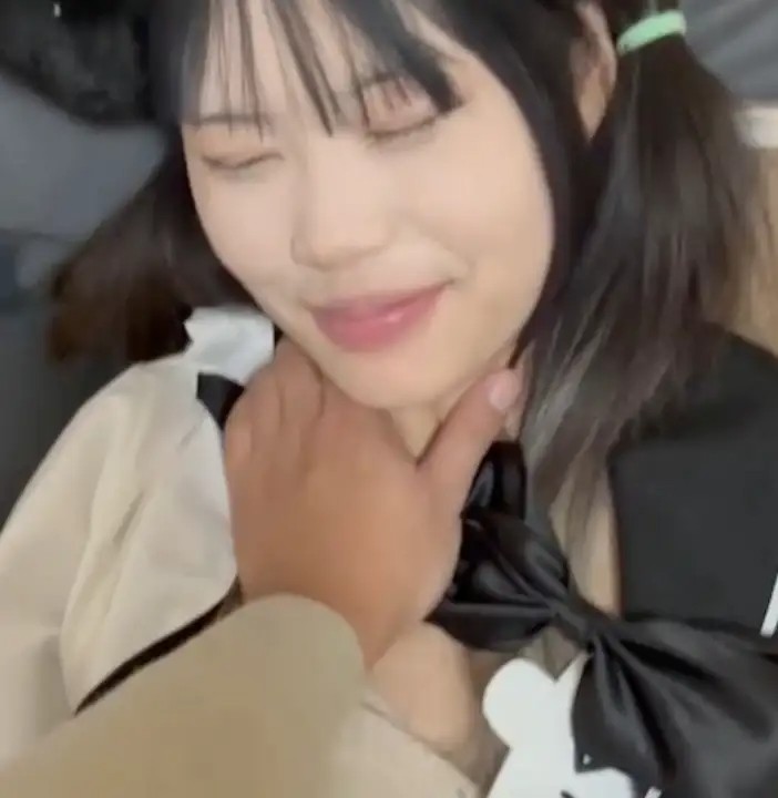 刚满18的花腿纹身小妹